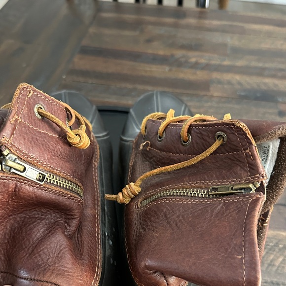 Sperry Brown and Black Winter Boots women's size 12 - Picture 3 of 7